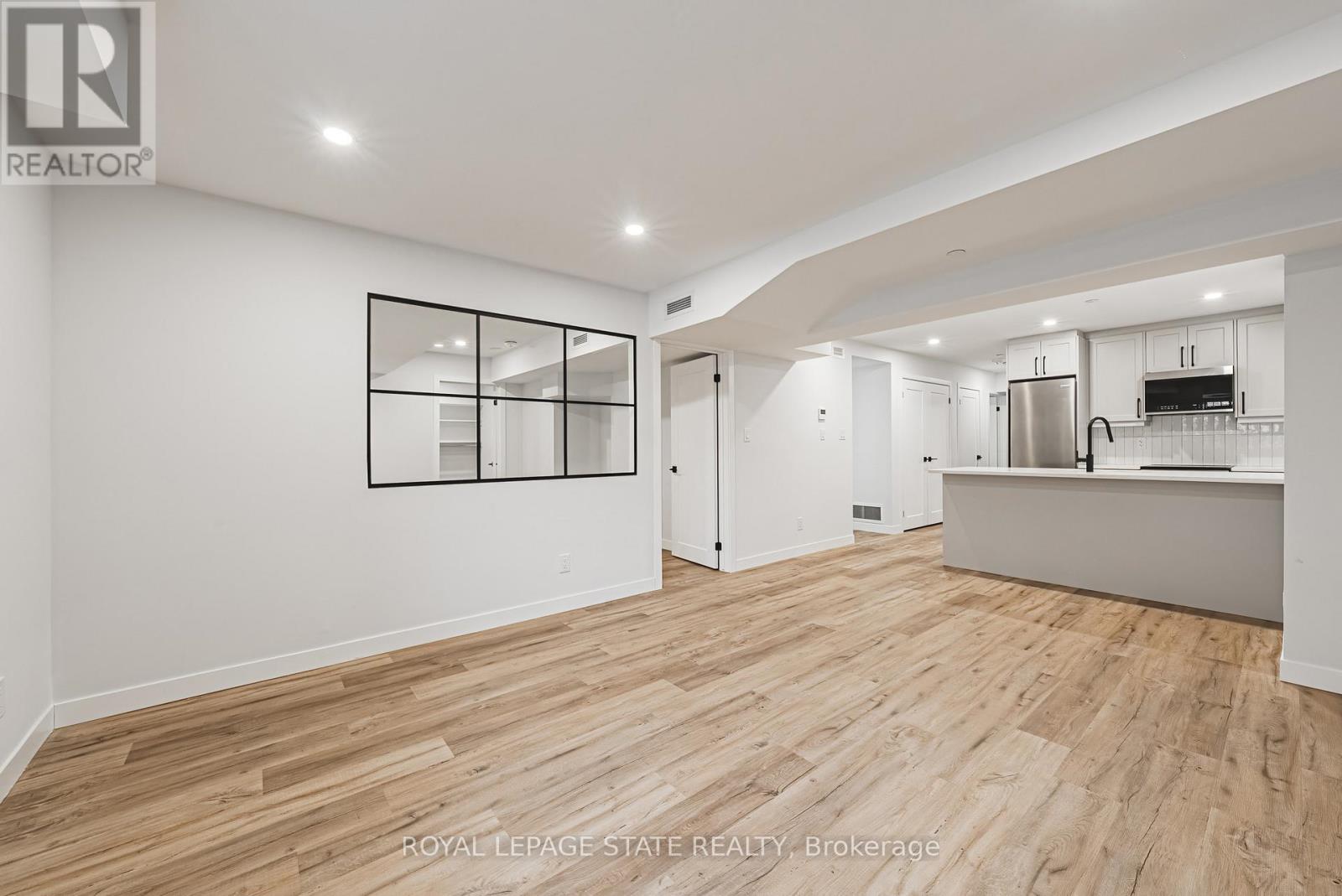 105 - 555 Sanatorium Road, Hamilton, Ontario  L9C 2B1 - Photo 11 - X12586560