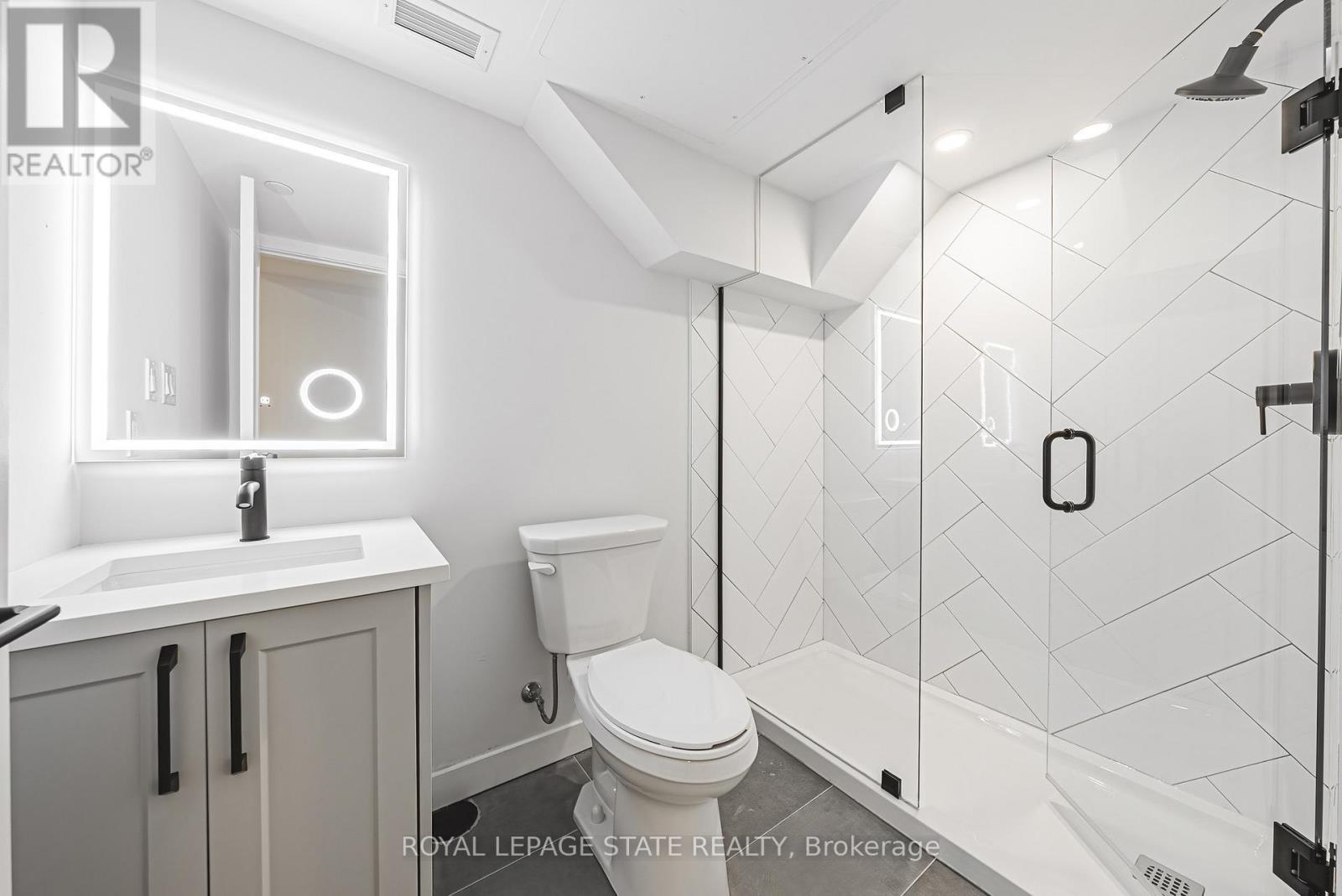 105 - 555 Sanatorium Road, Hamilton, Ontario  L9C 2B1 - Photo 16 - X12586560