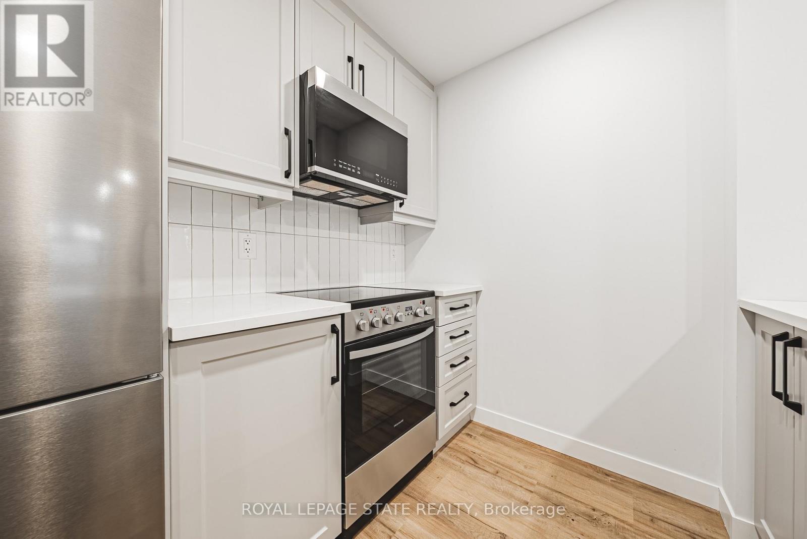 105 - 555 Sanatorium Road, Hamilton, Ontario  L9C 2B1 - Photo 8 - X12586560