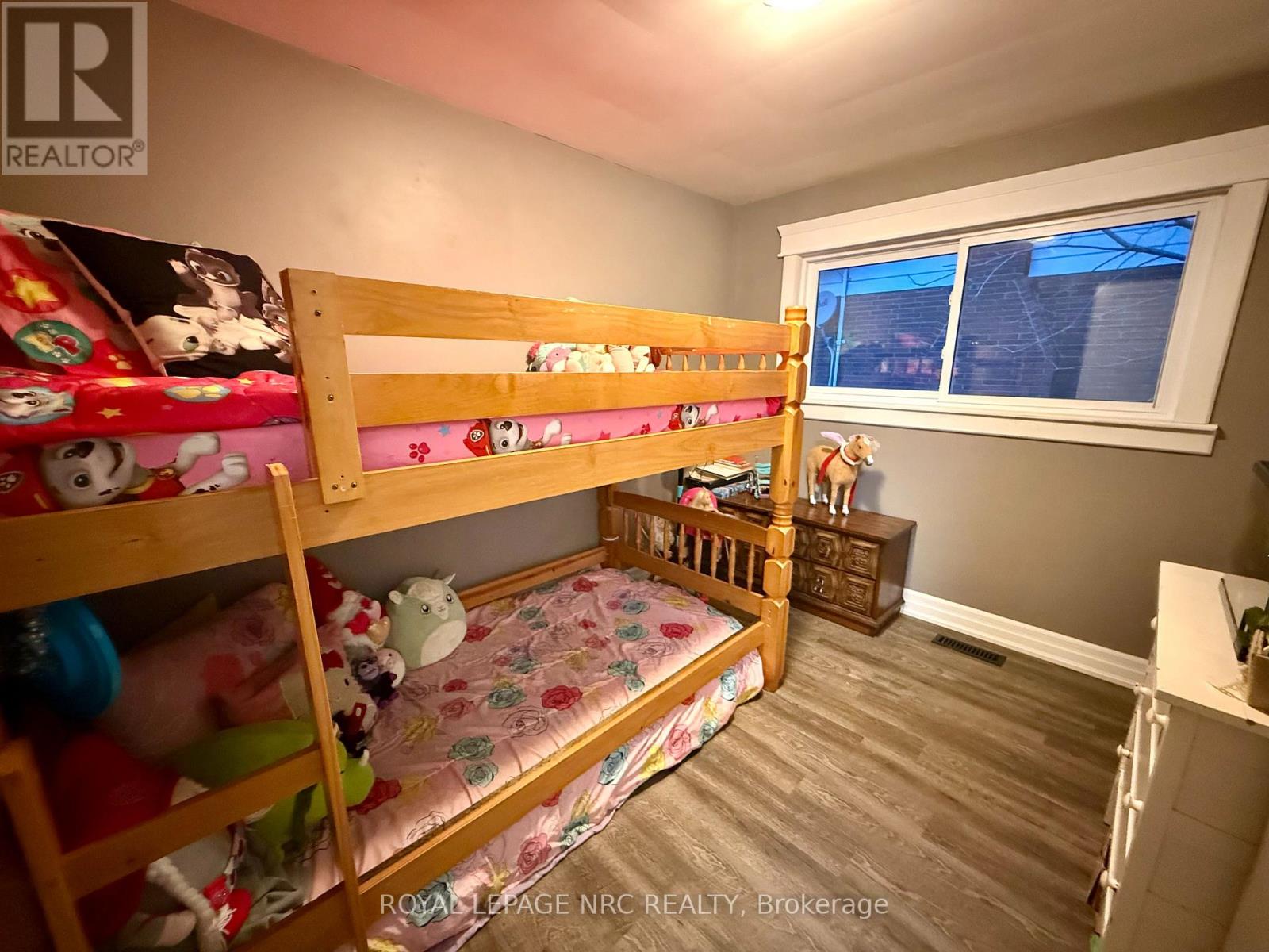 798 Parkdale Avenue, Fort Erie, Ontario  L2A 5B6 - Photo 16 - X12577622