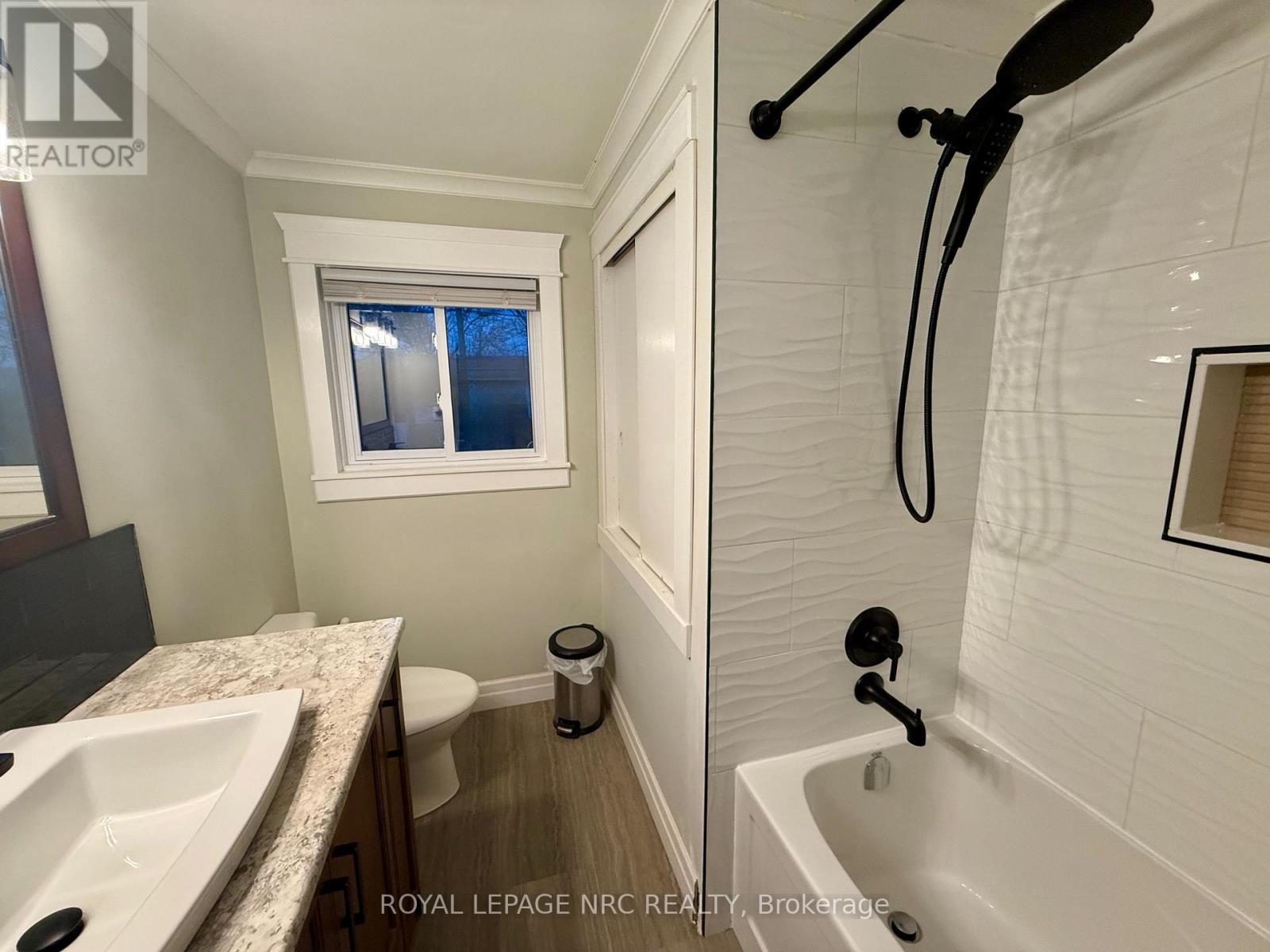 798 Parkdale Avenue, Fort Erie, Ontario  L2A 5B6 - Photo 18 - X12577622