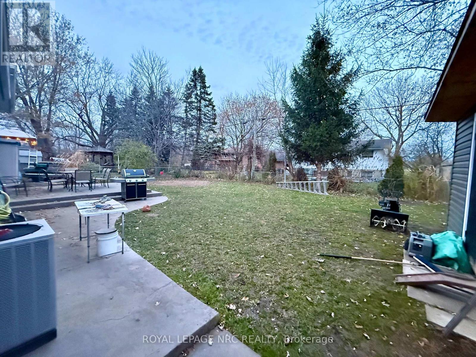 798 Parkdale Avenue, Fort Erie, Ontario  L2A 5B6 - Photo 23 - X12577622