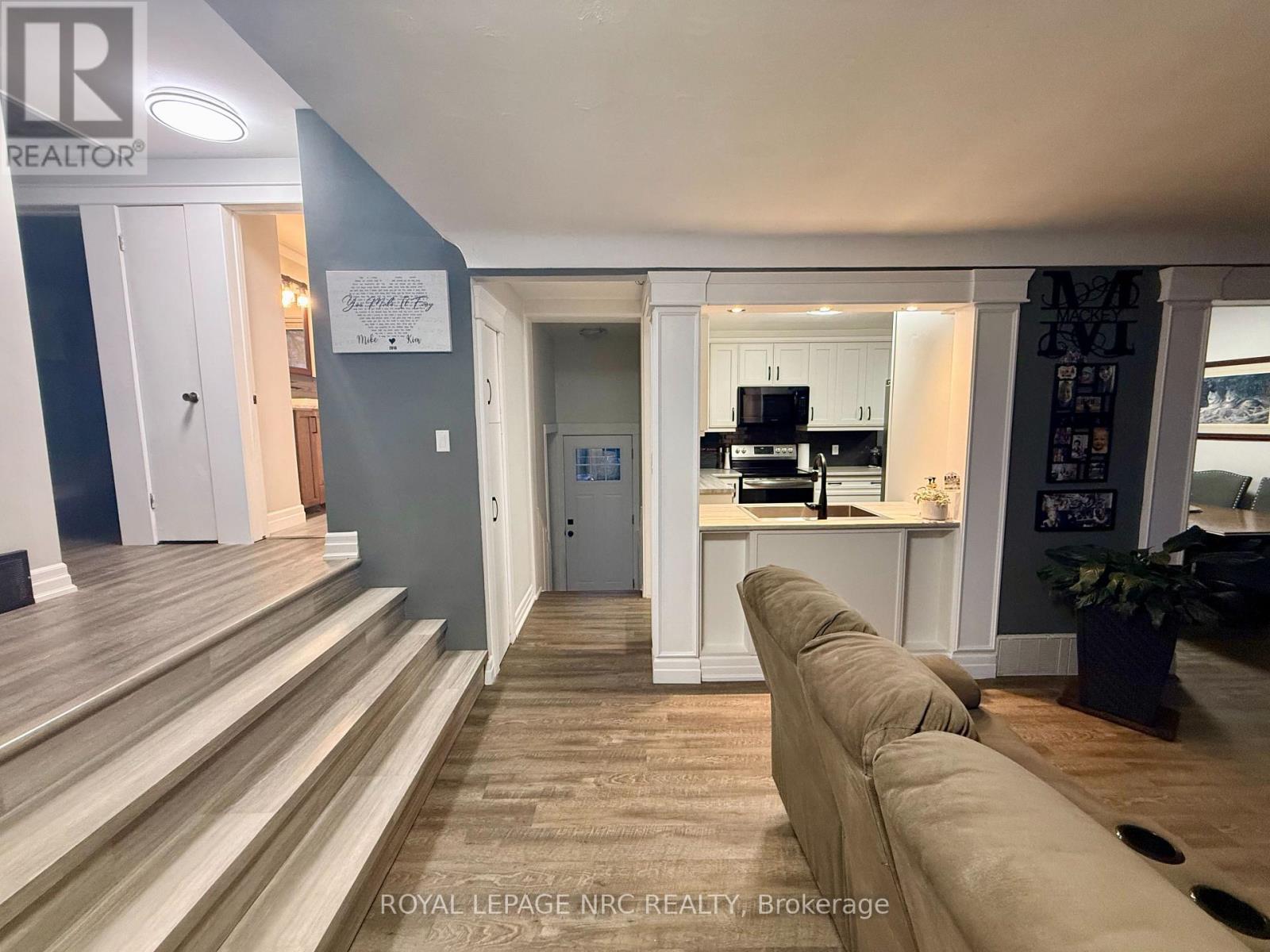 798 Parkdale Avenue, Fort Erie, Ontario  L2A 5B6 - Photo 5 - X12577622