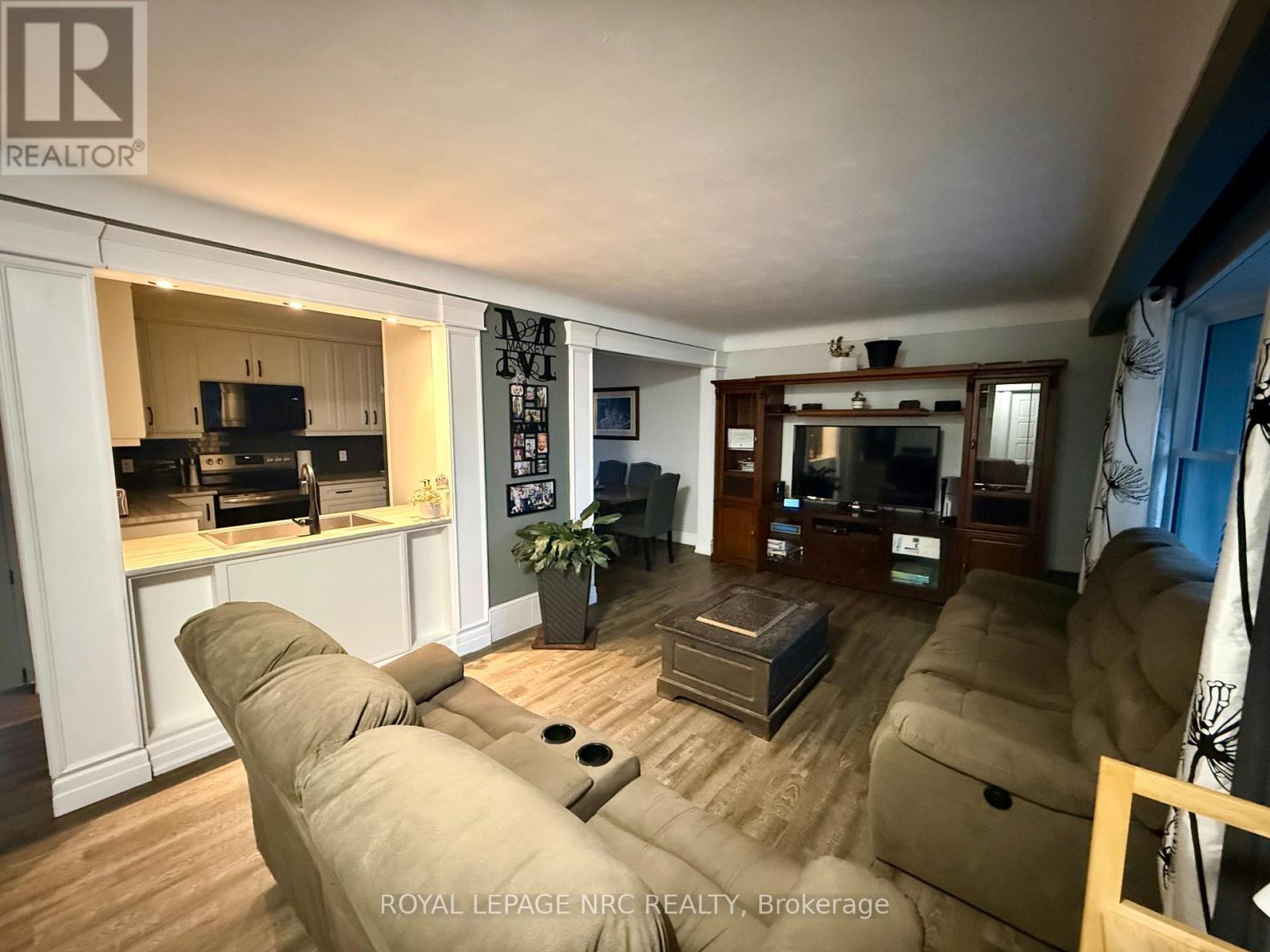 798 Parkdale Avenue, Fort Erie, Ontario  L2A 5B6 - Photo 6 - X12577622