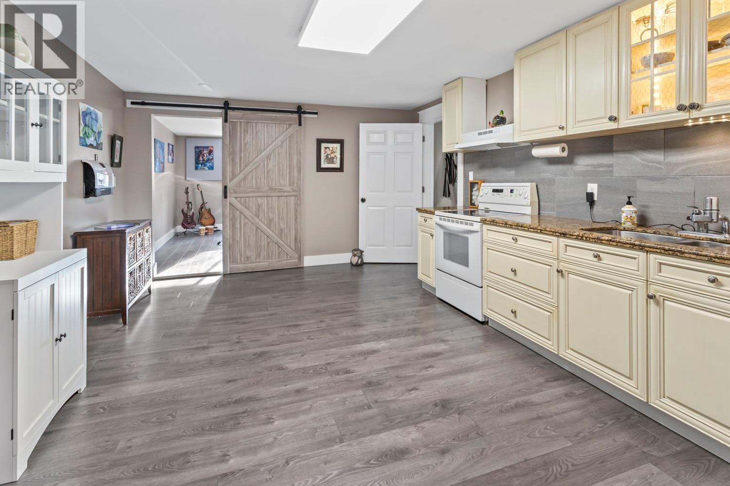 1629 Ainsworth Avenue, Riondel, British Columbia V0B 2B0 - Photo 13 - 10368735