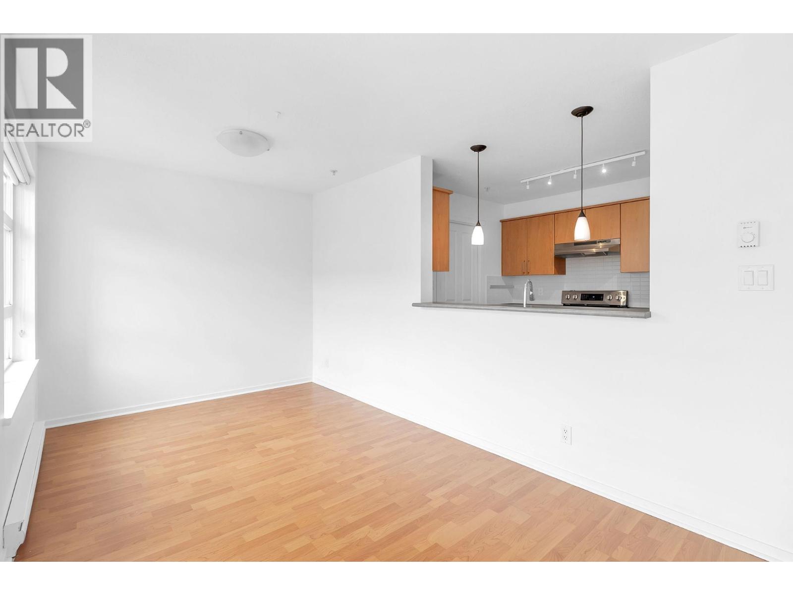 201 3142 John´s Street, Port Moody, British Columbia  V3H 5E5 - Photo 9 - R3065205