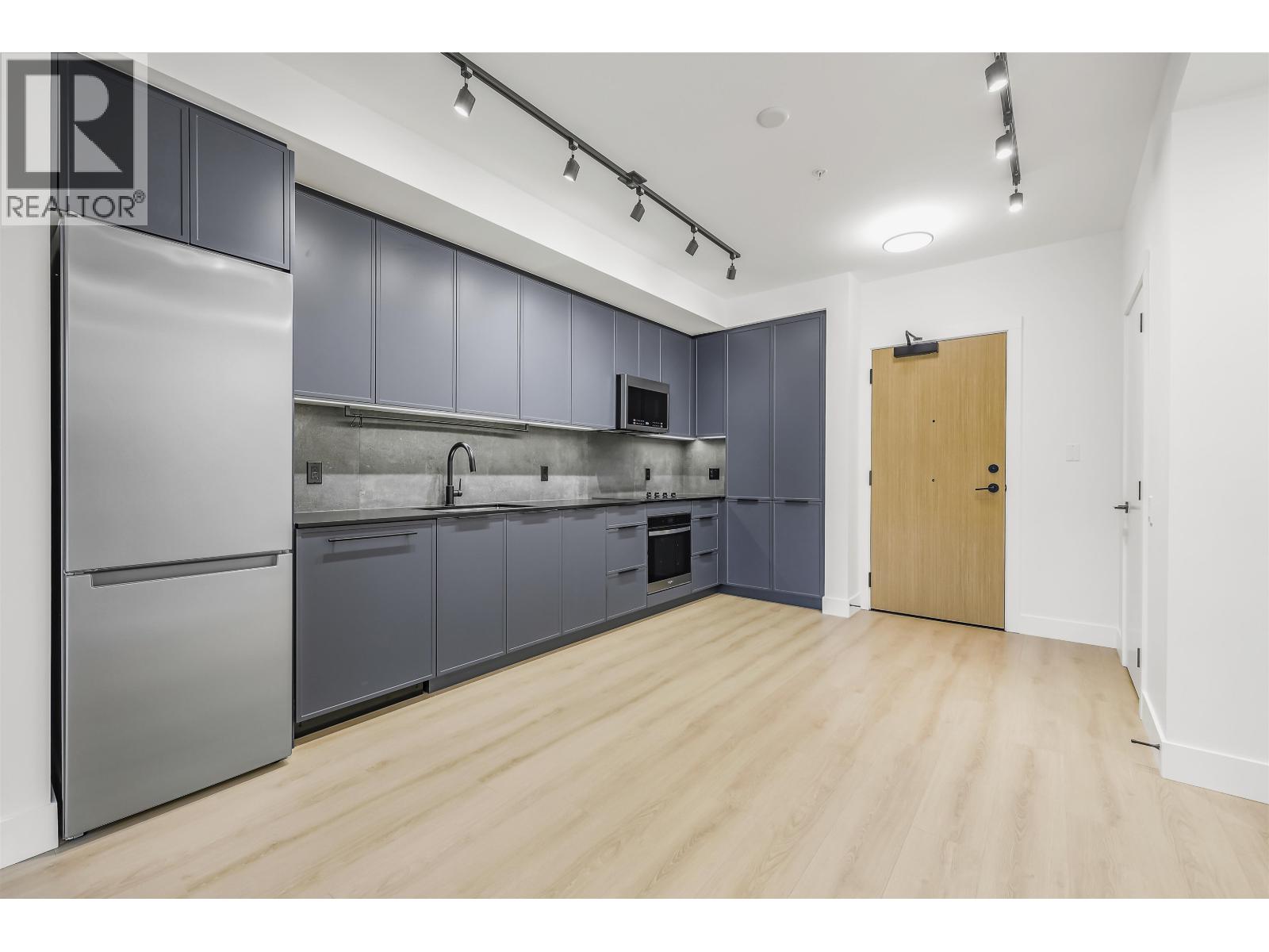 203 3075 Murrey Street, Port Moody, British Columbia  V3H 0N9 - Photo 4 - R3062783