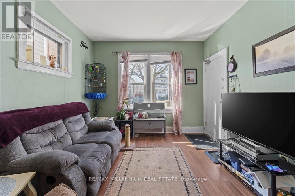 124-130 Elm Avenue, Windsor, Ontario  N9A 5G8 - Photo 34 - X12443248