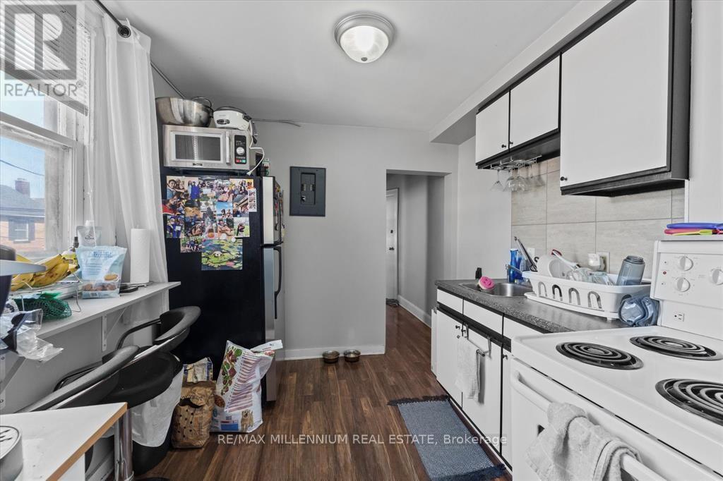 124-130 Elm Avenue, Windsor, Ontario  N9A 5G8 - Photo 10 - X12443248