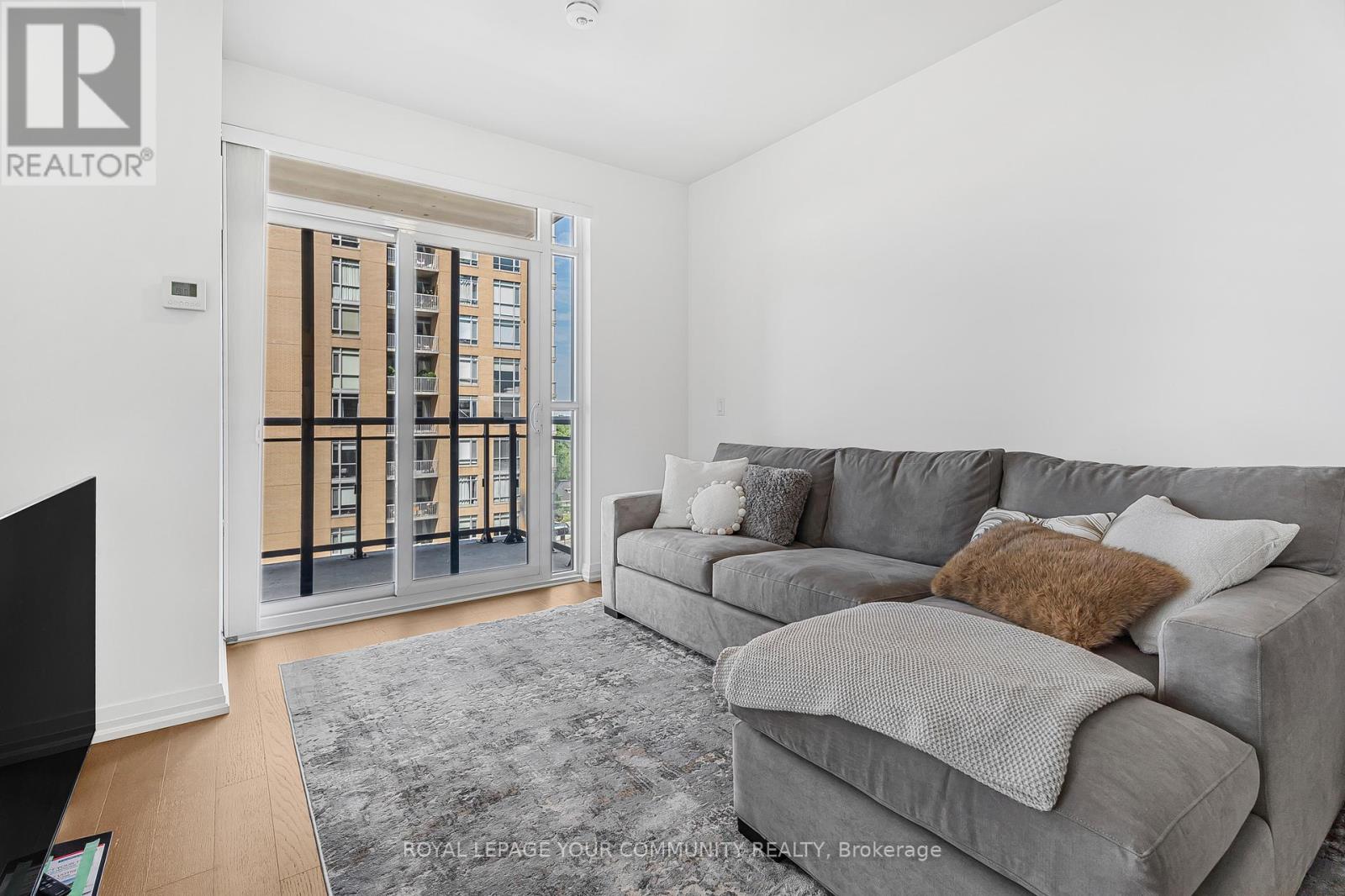 802 - 155 Caroline Street, Waterloo, Ontario  N2L 0J8 - Photo 2 - X12570908