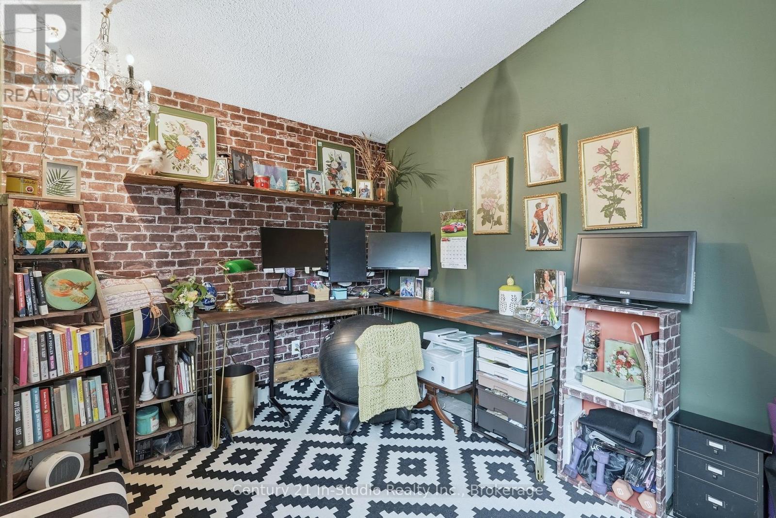 324 Bryant Street, South Bruce Peninsula, Ontario  N0H 2T0 - Photo 21 - X12566828