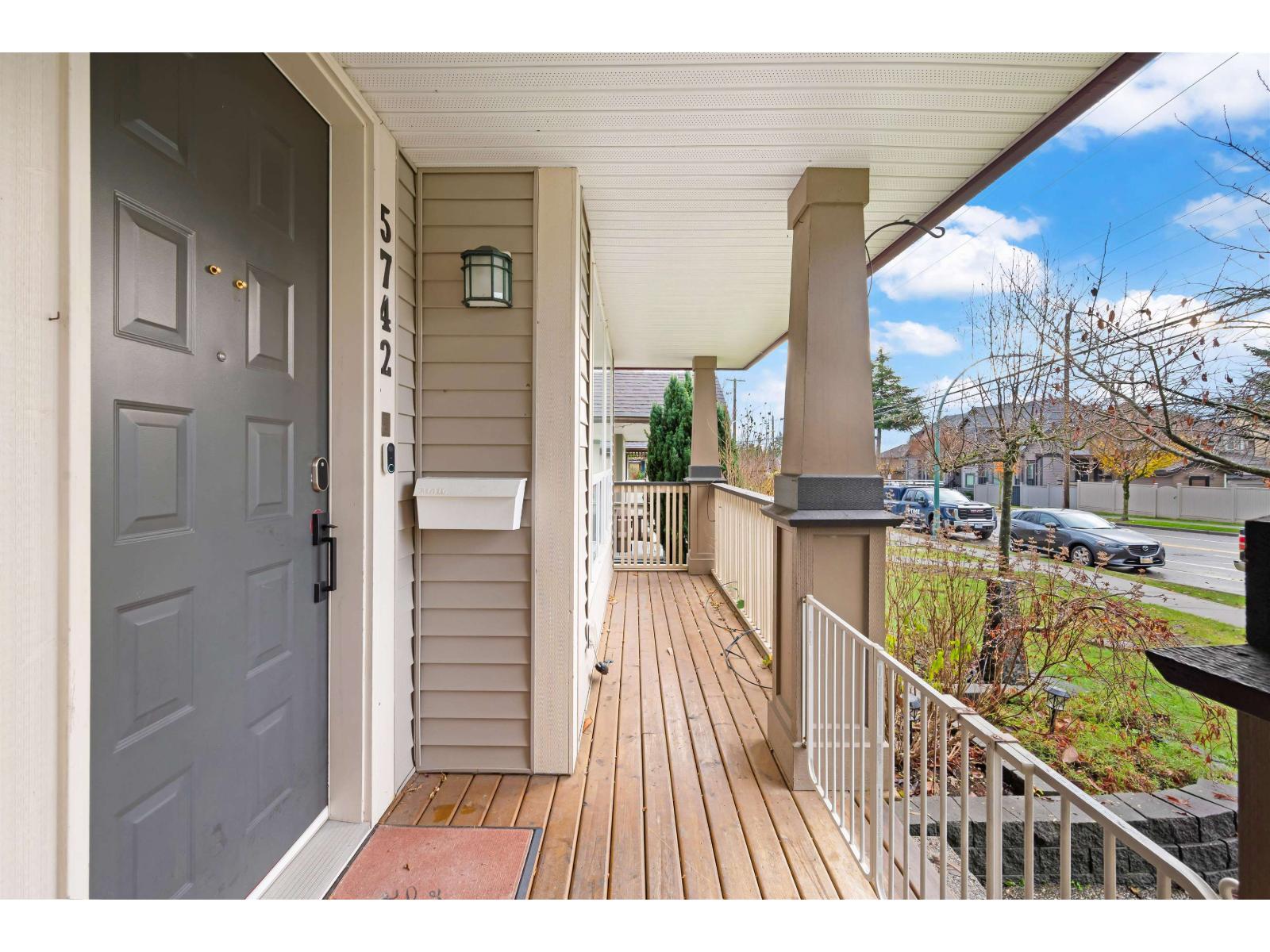 5742 148 Street, Surrey, British Columbia  V3S 3B6 - Photo 8 - R3070527