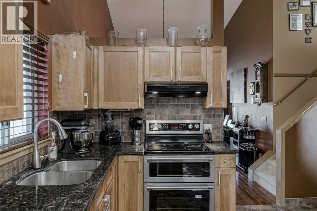 148 Citadel Close Nw, Calgary, Alberta  T3G 4A6 - Photo 2 - A2272876