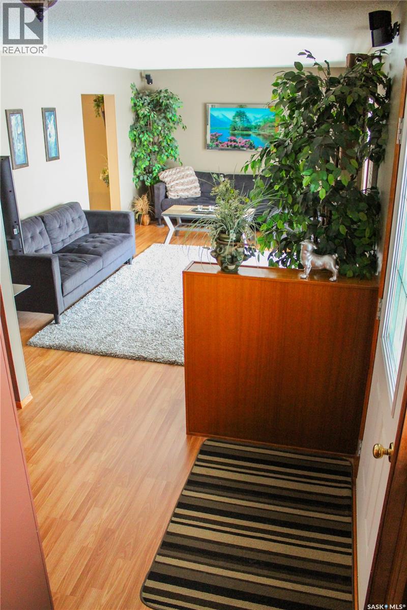 117 Saskatchewan Crescent, Kinistino, Saskatchewan  S0J 0A6 - Photo 7 - SK024899