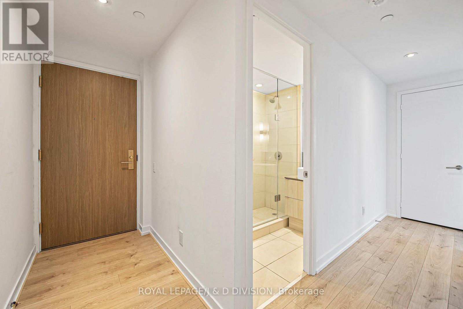 3103 - 161 Roehampton Avenue, Toronto, Ontario  M4P 1P9 - Photo 2 - C12586584