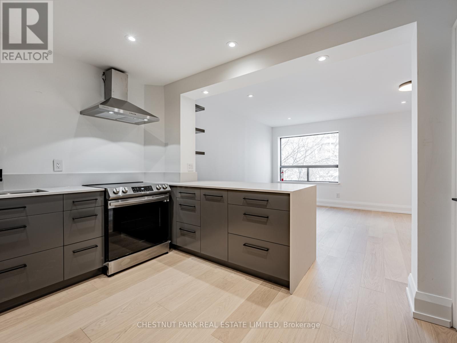 2ND - 607 HURON STREET, Toronto, Ontario