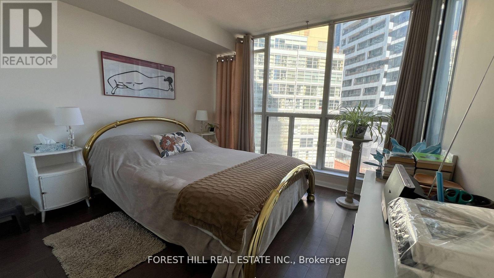 1408 - 24 Wellesley Street, Toronto, Ontario  M4Y 2X6 - Photo 11 - C12586704