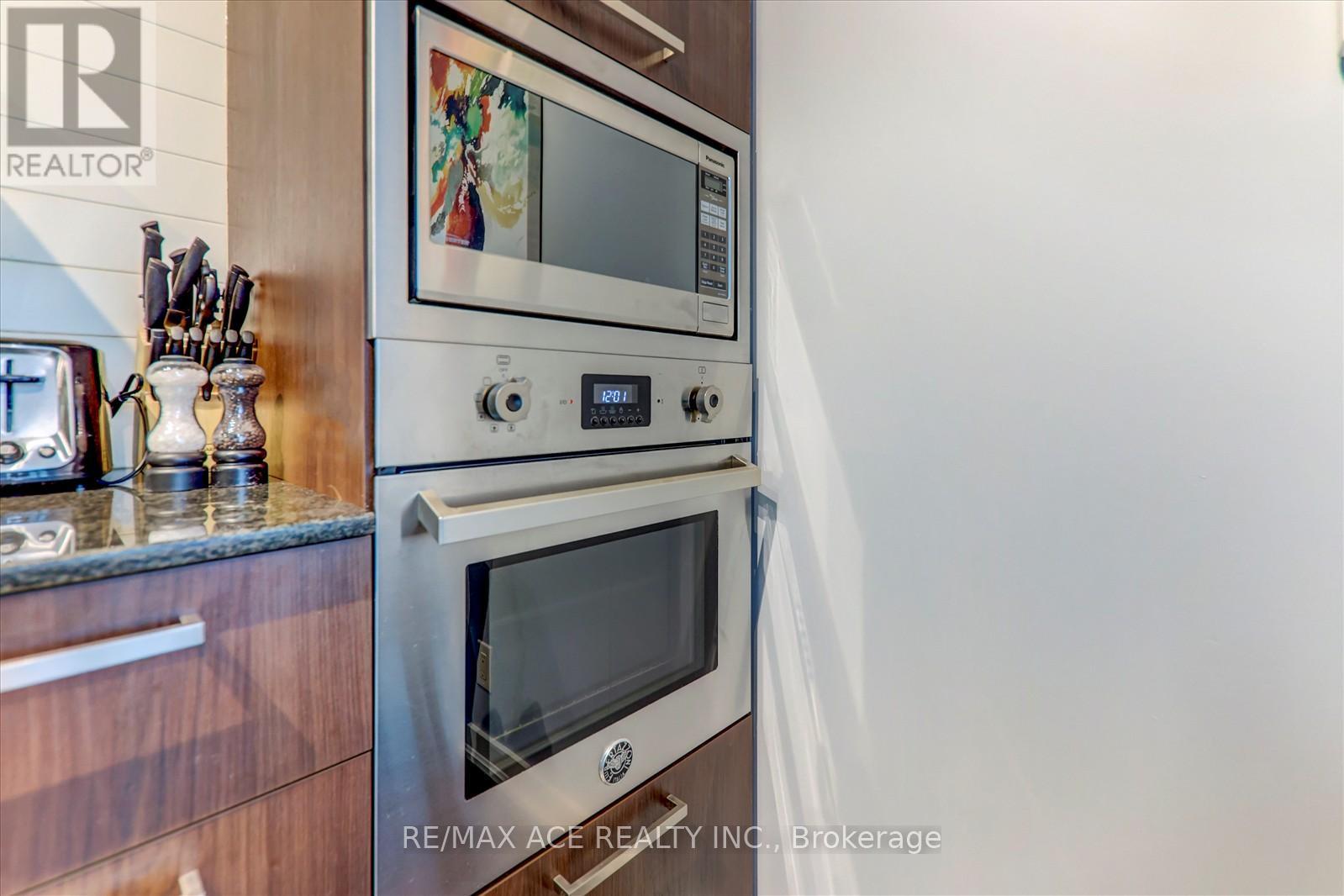 3905 - 14 York Street, Toronto, Ontario  M5J 0B1 - Photo 16 - C12586712