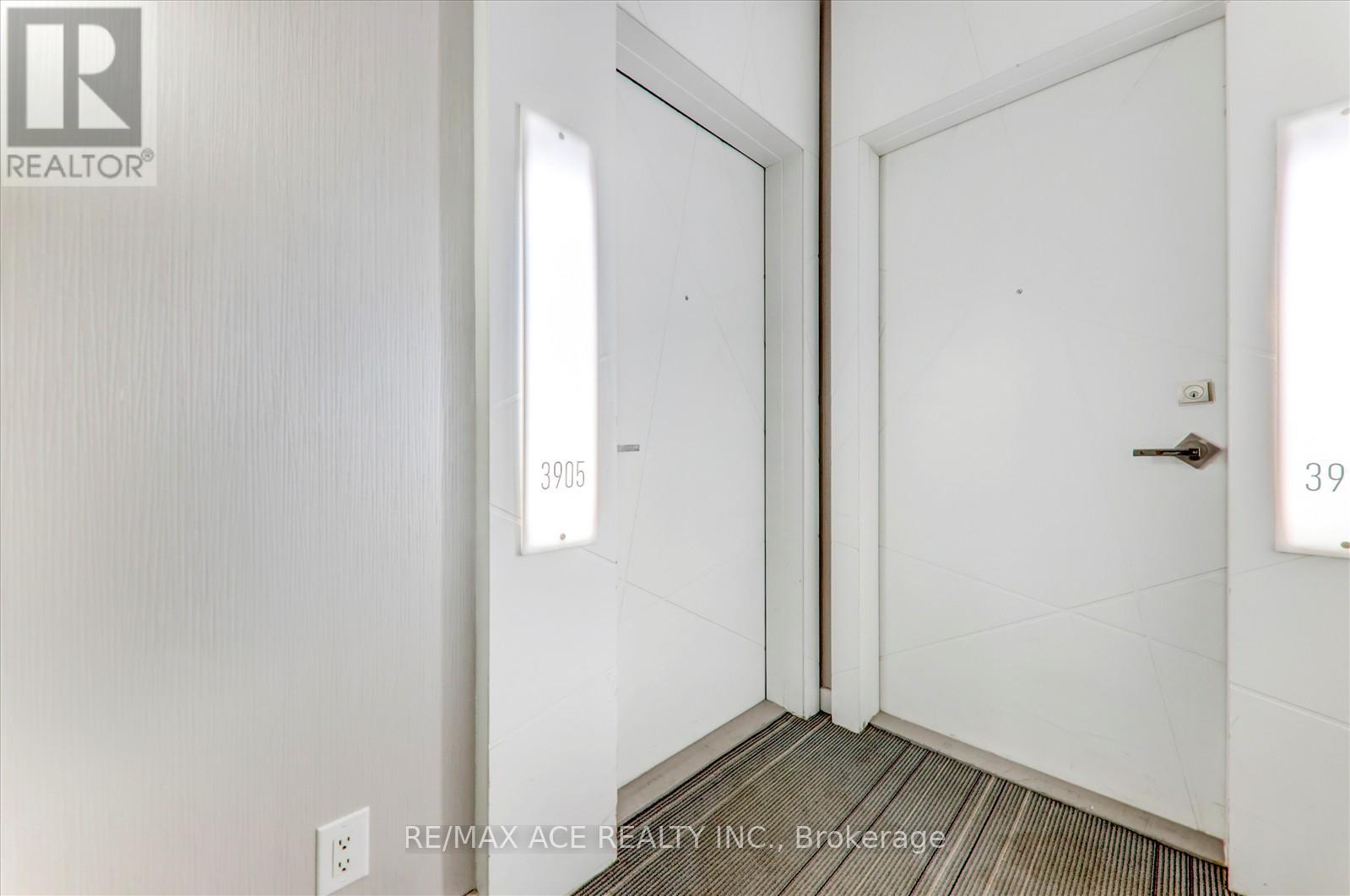 3905 - 14 York Street, Toronto, Ontario  M5J 0B1 - Photo 7 - C12586712