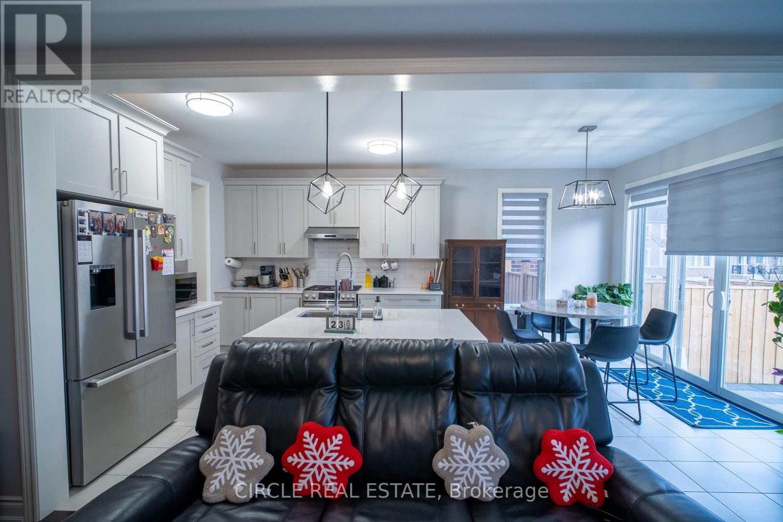 25 Ouellette Drive, Whitby, Ontario  L1P 0E3 - Photo 18 - E12586606