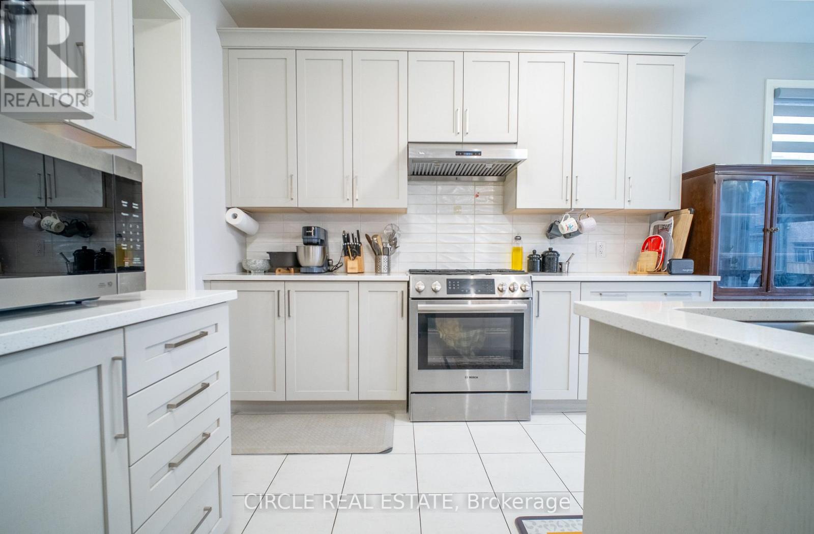 25 Ouellette Drive, Whitby, Ontario  L1P 0E3 - Photo 19 - E12586606