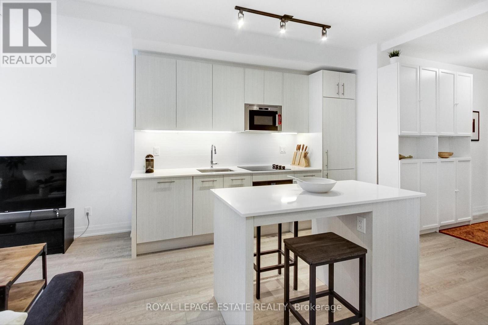 808 - 286 Main Street, Toronto, Ontario  M4C 4X5 - Photo 8 - E12586658