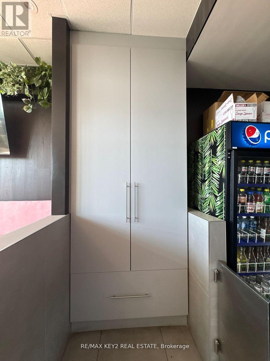 Unknown Address, ,     - Photo 16 - E12586696