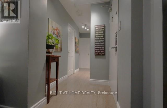 411 - 5 Massey Square, Toronto, Ontario  M4C 5L6 - Photo 8 - E12586714