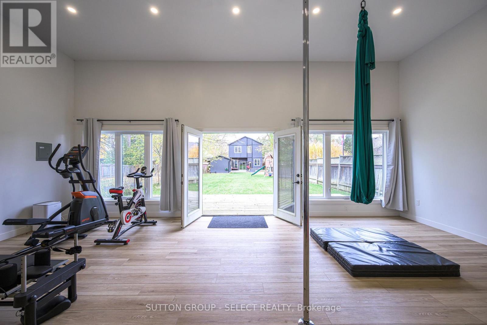 515 Emery Street E, London South, Ontario  N6C 2E9 - Photo 48 - X12577964