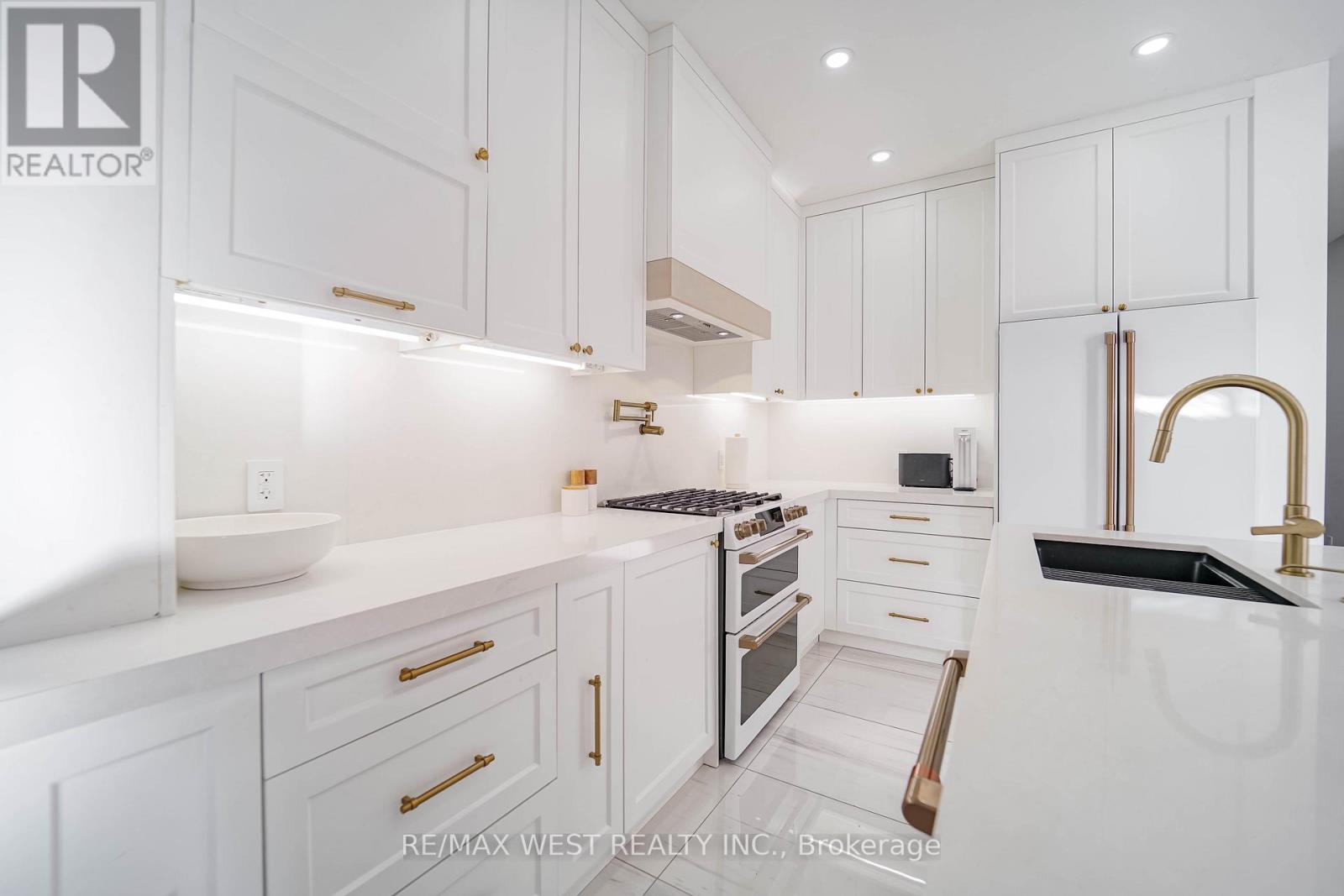 61 Bellefond Street, Vaughan, Ontario  L4H 5C5 - Photo 5 - N12586646