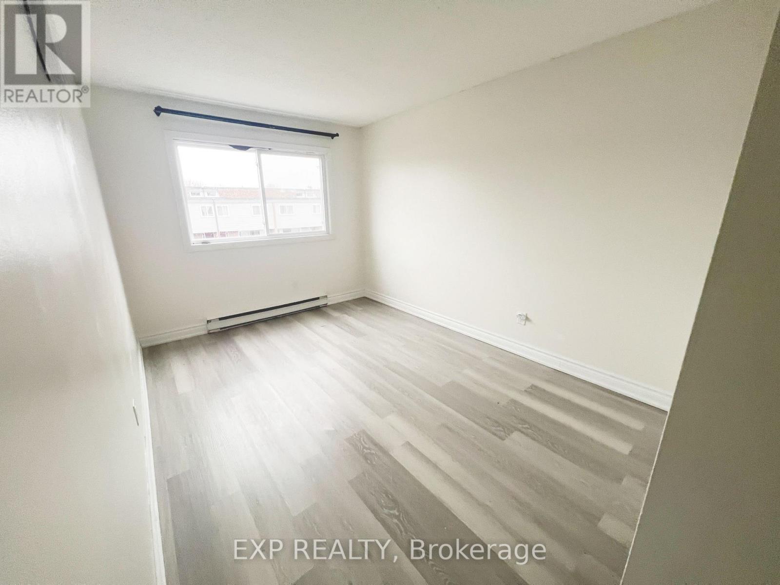 120 - 248 Milestone Crescent, Aurora, Ontario  L4G 3M2 - Photo 6 - N12586674