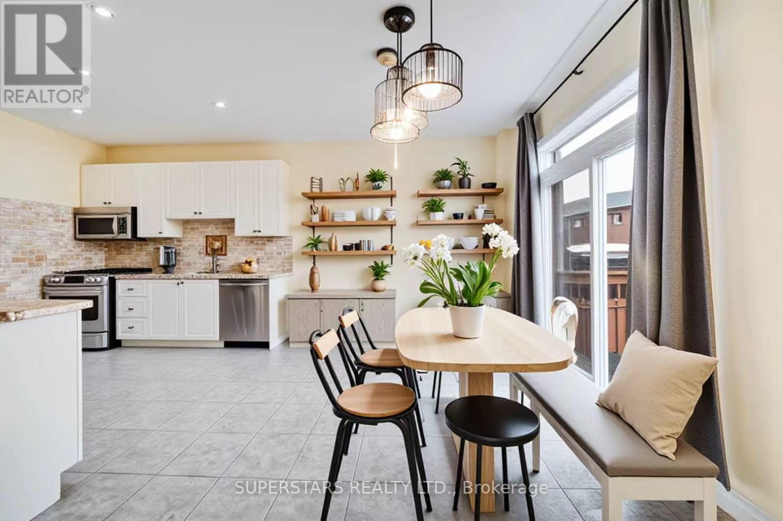 106 White Beach Crescent, Vaughan, Ontario  L6A 0R2 - Photo 7 - N12586720