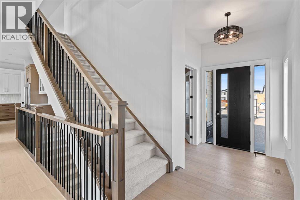 265 Rowmont Drive Nw, Calgary, Alberta  T3L 0L2 - Photo 5 - A2234600