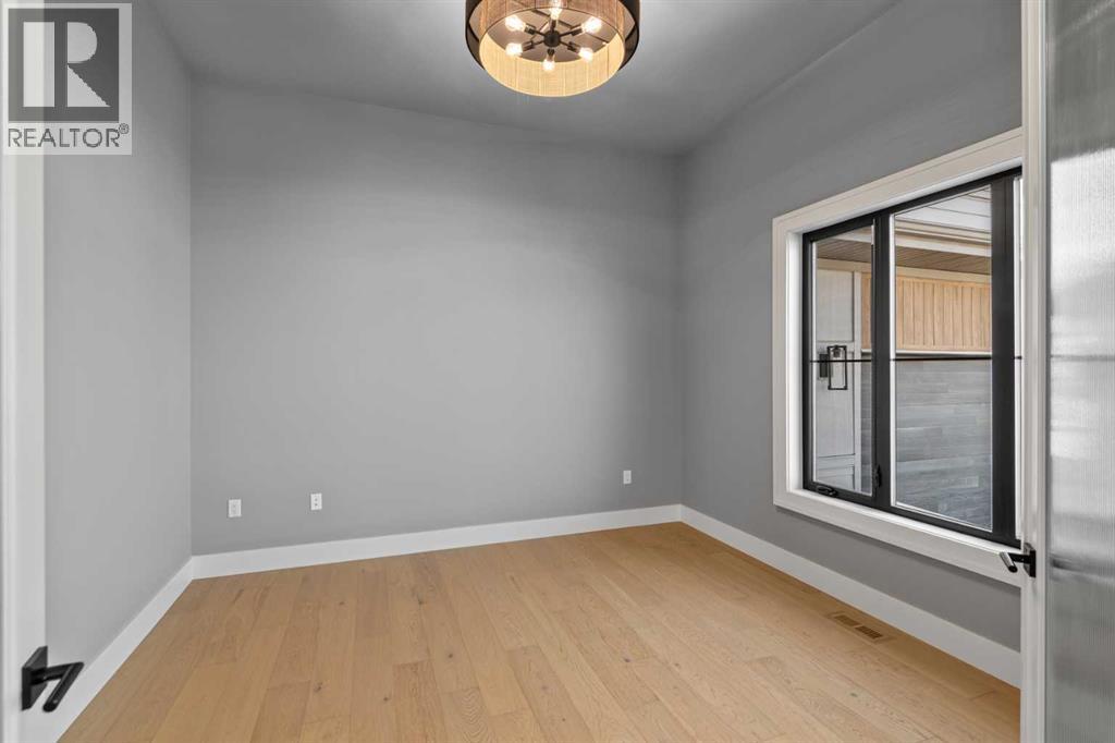 265 Rowmont Drive Nw, Calgary, Alberta  T3L 0L2 - Photo 6 - A2234600