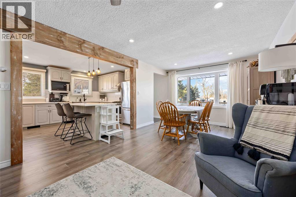 576 Front Street, Plympton-Wyoming, Ontario  N0N 1T0 - Photo 11 - 25024755