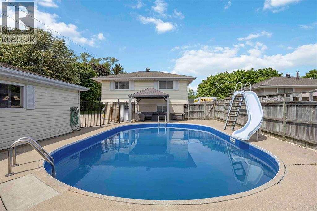 576 Front Street, Plympton-Wyoming, Ontario  N0N 1T0 - Photo 38 - 25024755