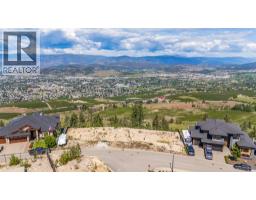 1726 Carnegie Street, kelowna, British Columbia