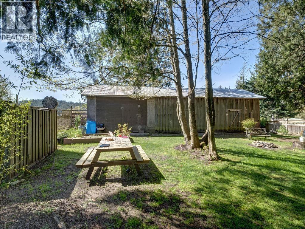 12577 Warnock Road, Pender Harbour, British Columbia  V0N 2H1 - Photo 8 - R2990631