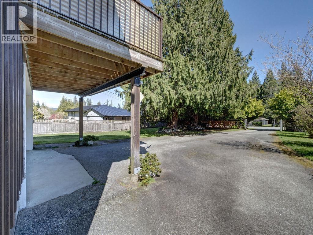 12577 Warnock Road, Pender Harbour, British Columbia  V0N 2H1 - Photo 5 - R2990631