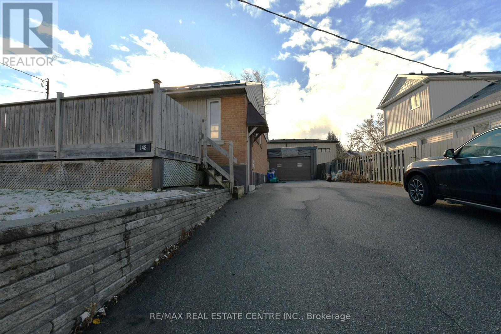 148 Ontario Street N, Milton, Ontario  L9T 2T4 - Photo 2 - W12586588