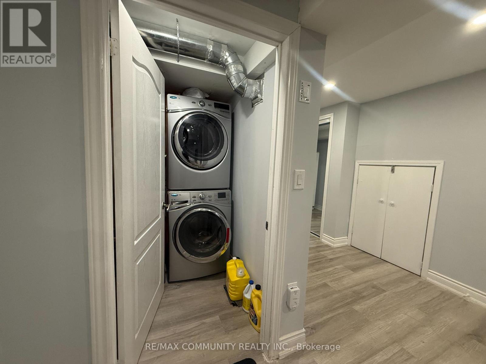 24 Roundstone Drive, Brampton, Ontario  L6X 0K7 - Photo 22 - W12586612