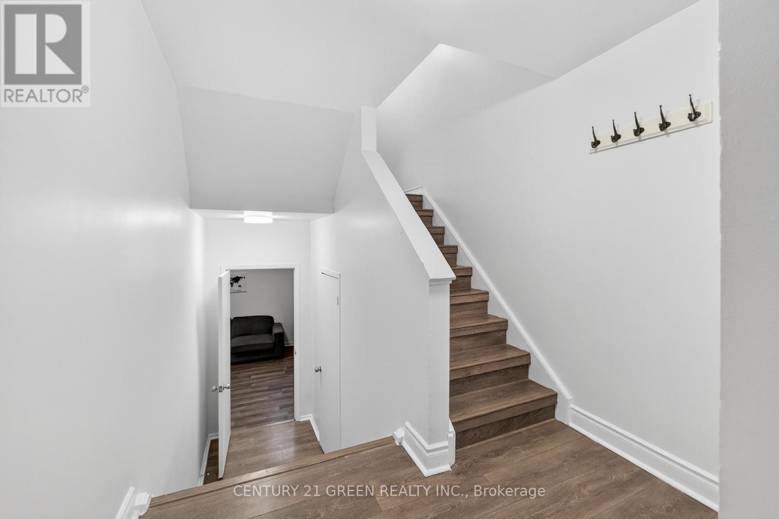 9 - 650 Childs Drive, Milton, Ontario L9T 3N8 - Photo 7 - W12586630