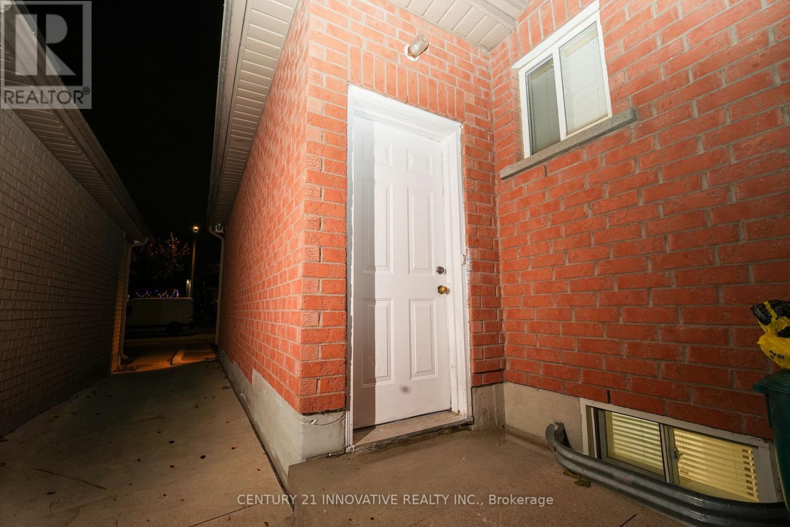 Basement - 39 Sugarcane Avenue, Brampton, Ontario  L6R 3E8 - Photo 2 - W12586686