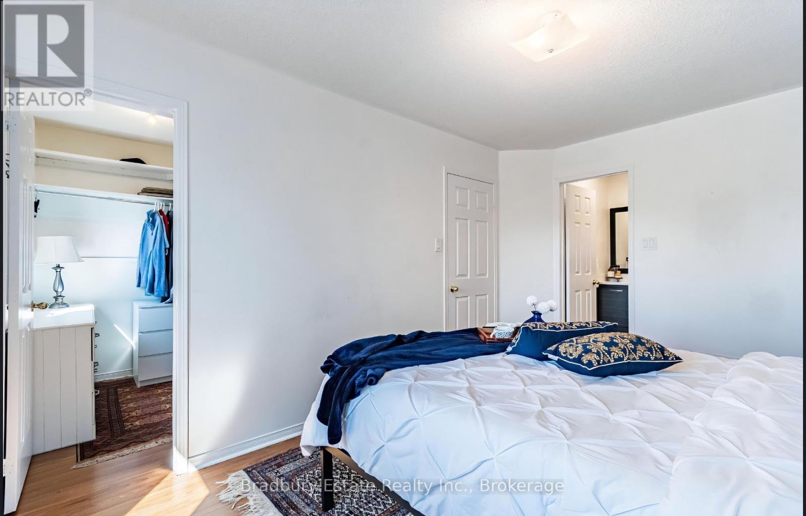 6973 Lisanne Court, Mississauga, Ontario  L5N 6Z7 - Photo 13 - W12586734