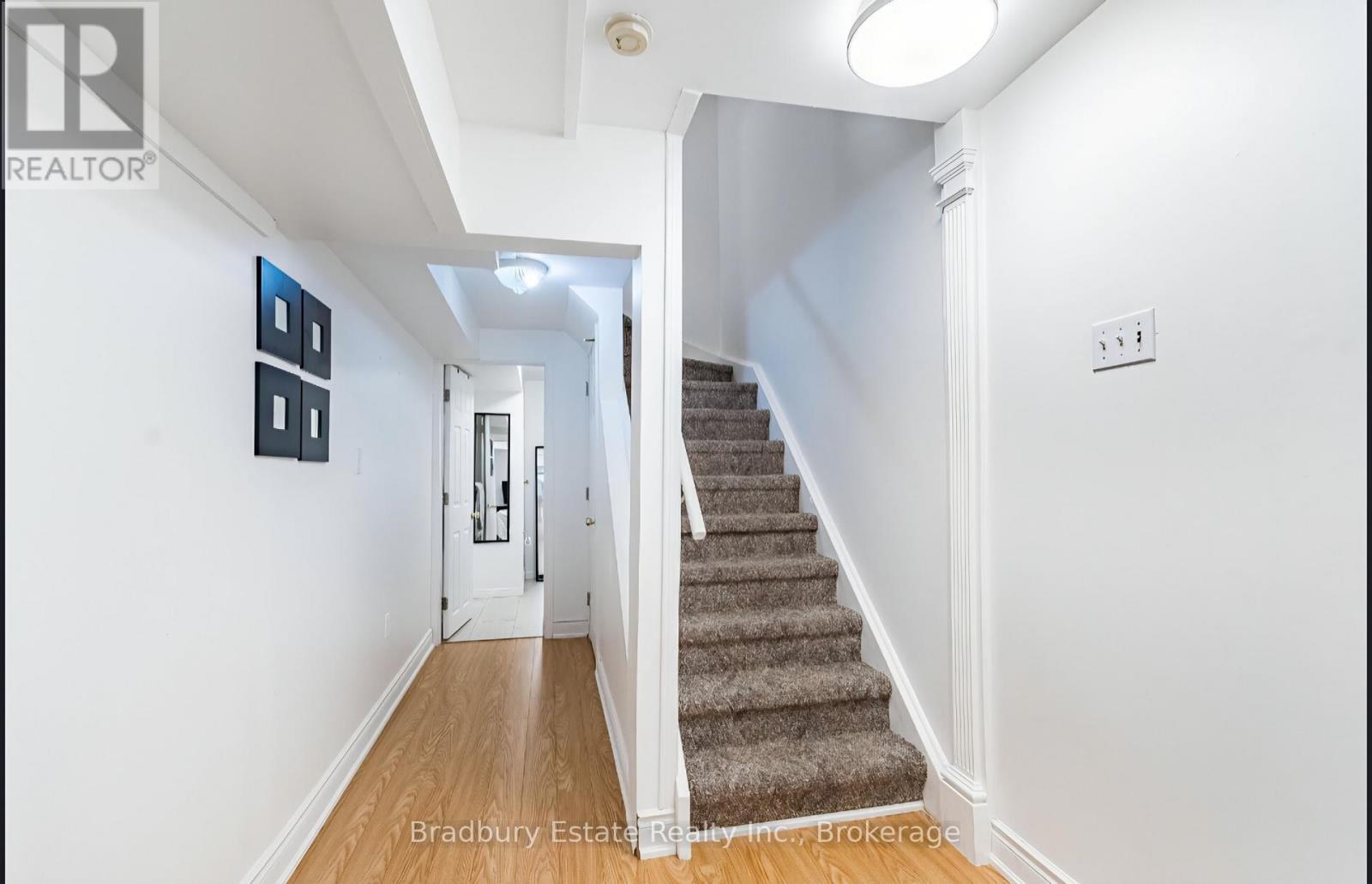 6973 Lisanne Court, Mississauga, Ontario  L5N 6Z7 - Photo 23 - W12586734