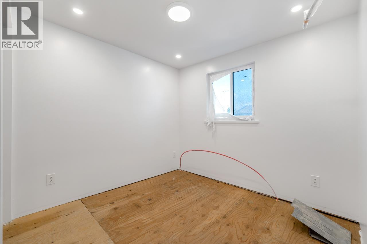 7520 Canada Way, Burnaby, British Columbia  V3N 3K2 - Photo 16 - R3070925