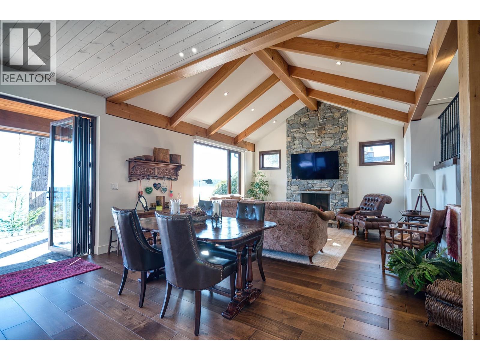 6035 Silverstone Lane, Sechelt, British Columbia  V7Z 0T8 - Photo 10 - R3070927