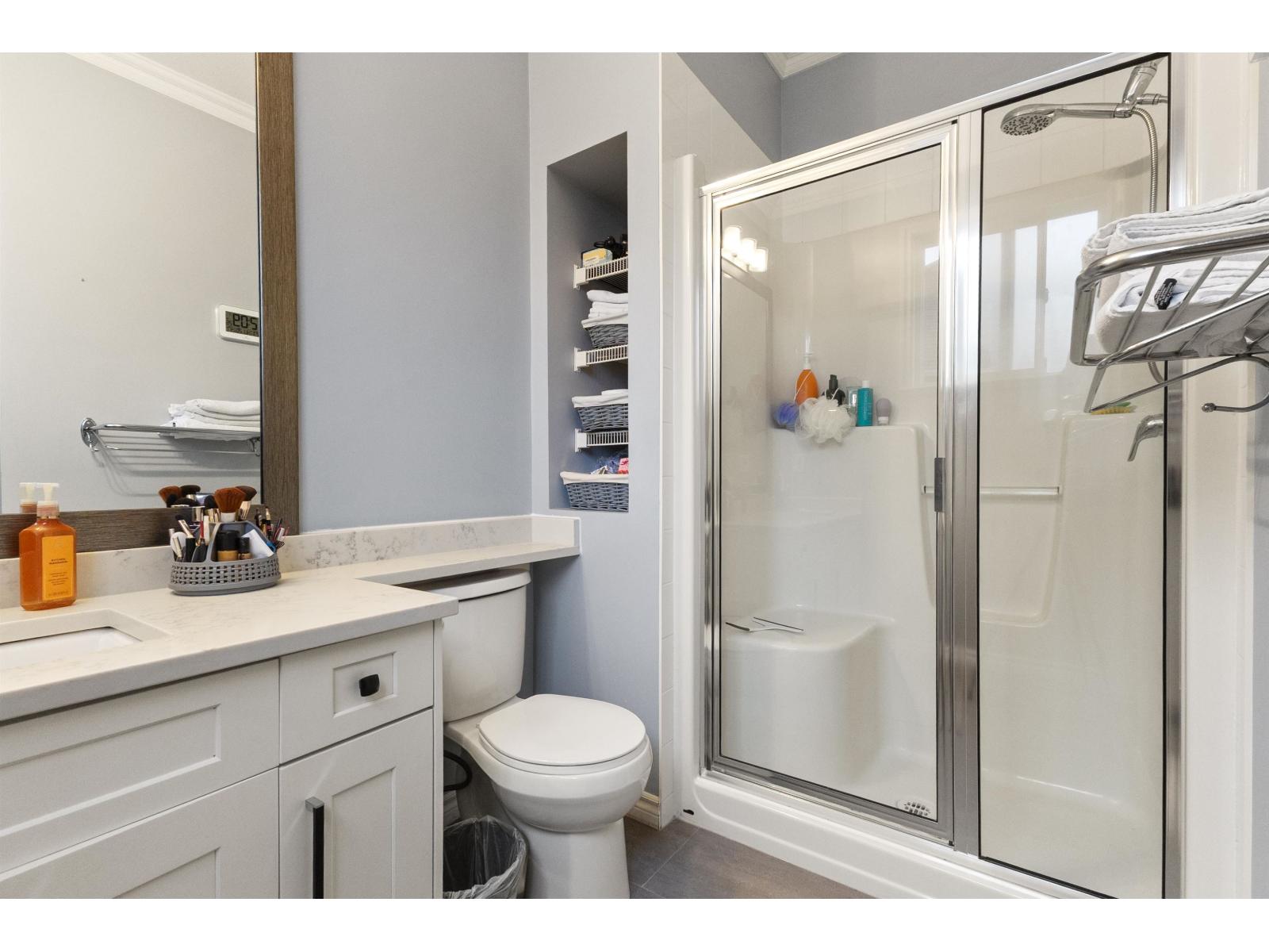 35445 Nakiska Court, Abbotsford, British Columbia  V3G 1J6 - Photo 10 - R3068175