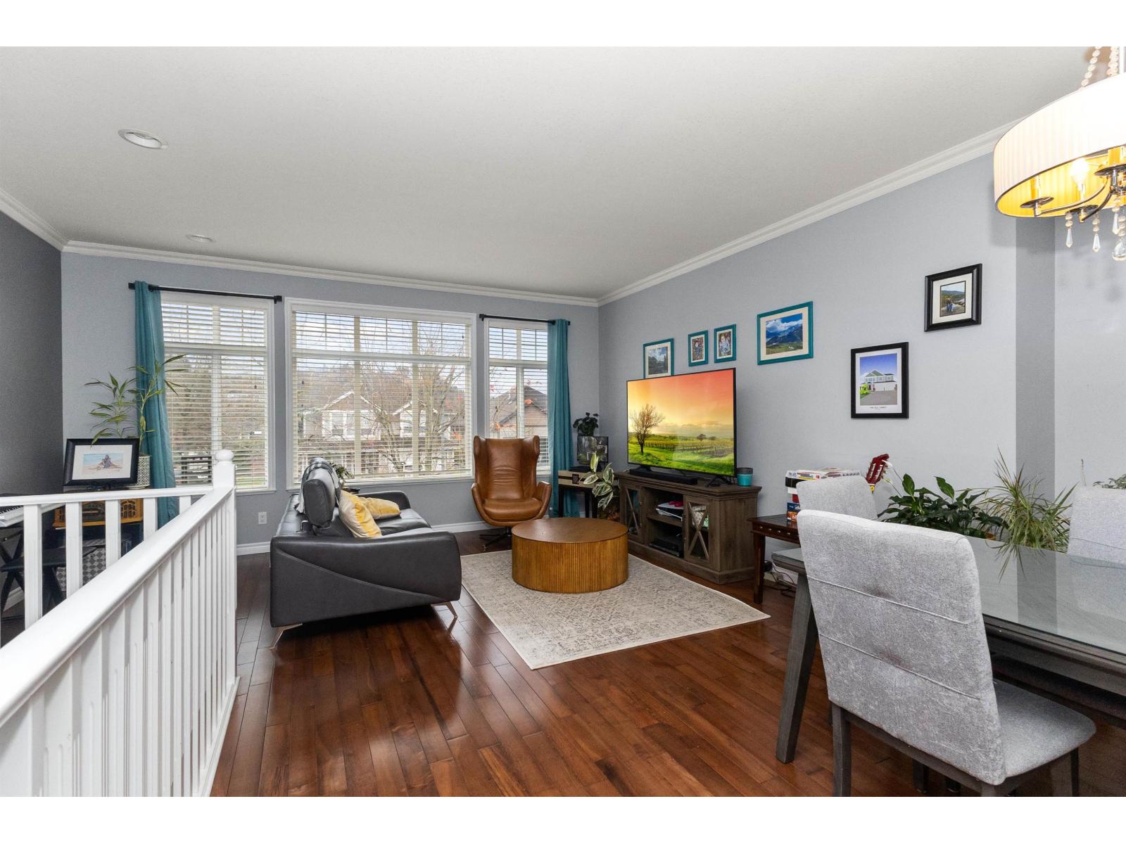 35445 Nakiska Court, Abbotsford, British Columbia  V3G 1J6 - Photo 3 - R3068175