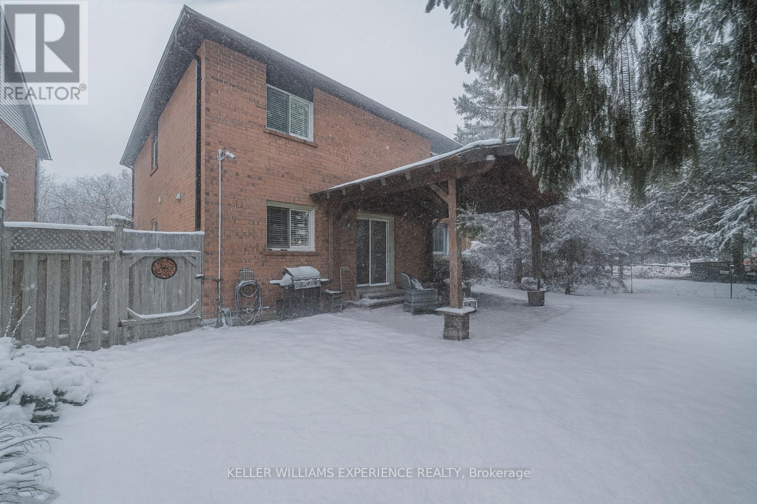 22 River Ridge Road, Barrie, Ontario L4N 7G2 - Photo 3 - S12526934